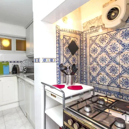 C2 Charming & Comfortable In A 18th Century In Bairro Alto! Lis Downtown Апартаменти *