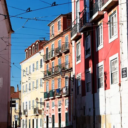 Апартаменти C2 Charming & Comfortable In A 18th Century In Bairro Alto! Lis Downtown *