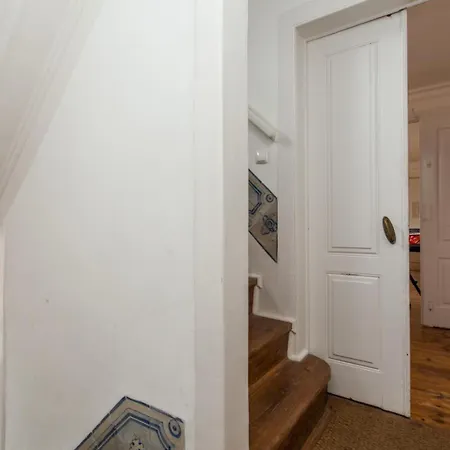 C2 Bairro Alto 18th Century Beautiful * Lisbon