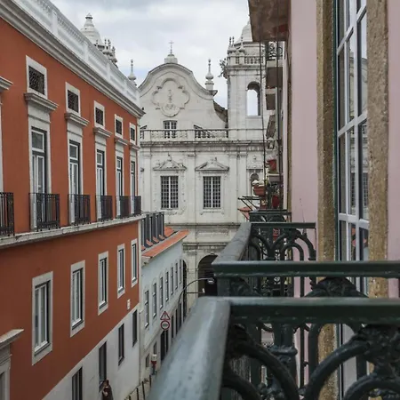 C2 Bairro Alto 18th Century Beautiful Apartment Lisbon