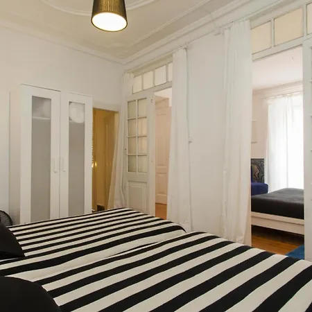 C2 Bairro Alto 18th Century Beautiful * Lizbona
