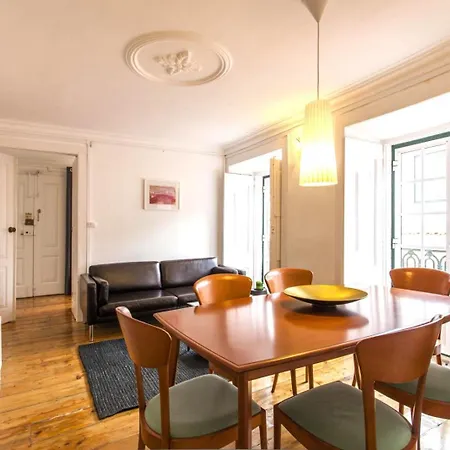 C2 Charming & Comfortable In A 18th Century In Bairro Alto! Lis Downtown