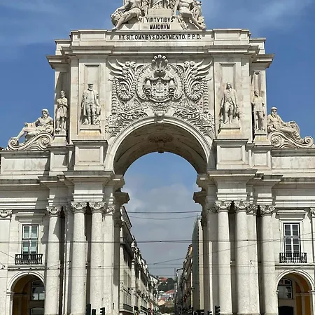 C2 Charming & Comfortable In A 18th Century In Bairro Alto! Lis Downtown